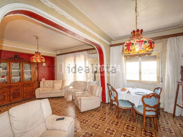 Appartamento in vendita di 156 m² in Contrada Scauzzina, 91