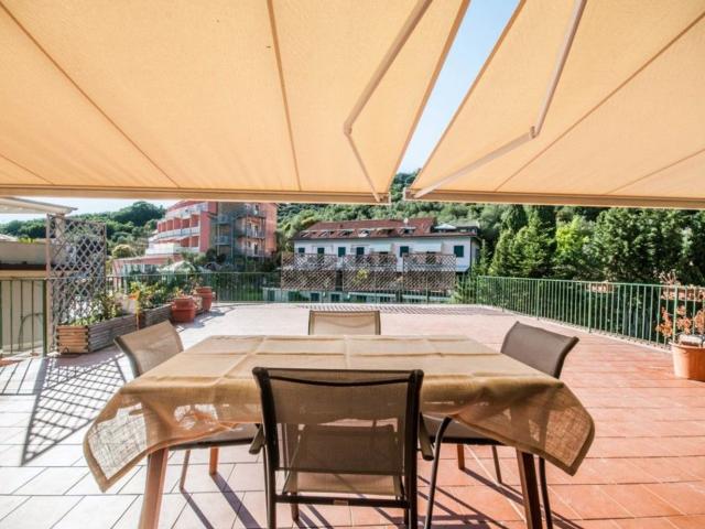 Appartamento in vendita di 156 m² in Località Fiascherino