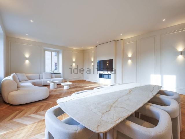Appartamento in vendita di 156 m² in Piazza Carlo Felice