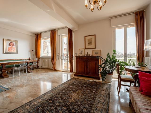 Appartamento in vendita di 156 m² in Piazza Aurelio Saffi, 48