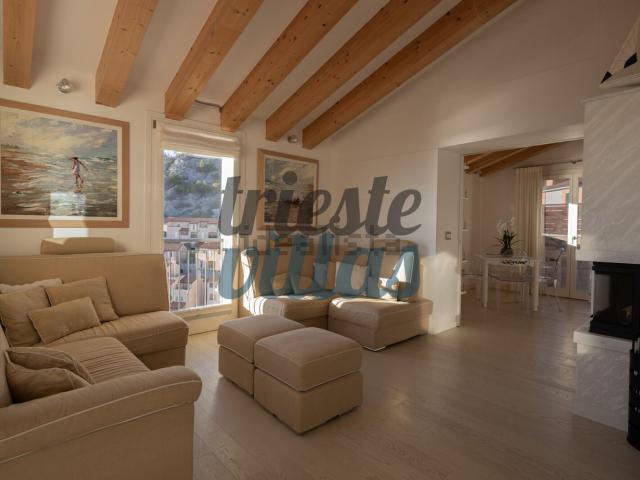 Appartamento in vendita di 156 m² in Strada di Portopiccolo, 231