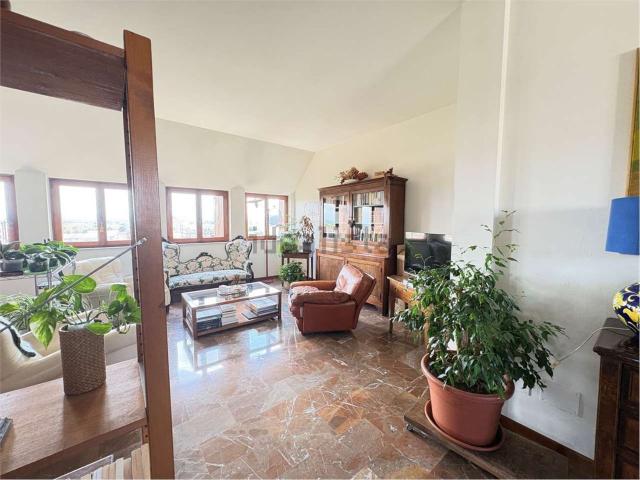 Appartamento in vendita di 157 m²