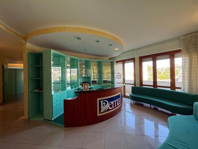 Appartamento in vendita di 157 m² in Via Cannas, 3