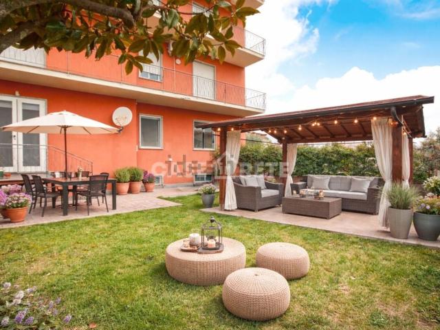 Appartamento in vendita di 157 m² in Via Civita Castellana, 59