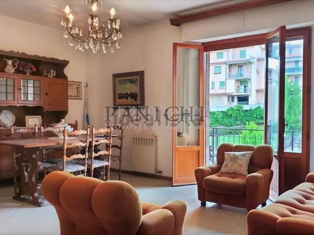 Appartamento in vendita di 157 m² in Via Barna