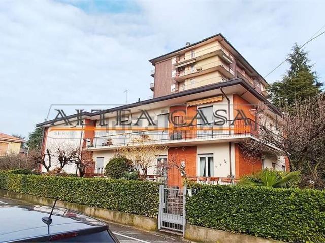Appartamento in vendita di 157 m² in Via Giosuè Carducci, 3