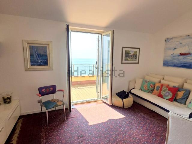 Appartamento in vendita di 157 m² in Via Domenico Cimarosa