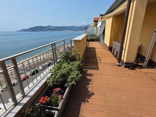 Appartamento in vendita di 157 m² in Via Domenico Cimarosa