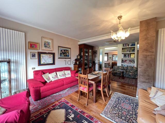 Appartamento in vendita di 157 m² in Via dei Sabini, 102