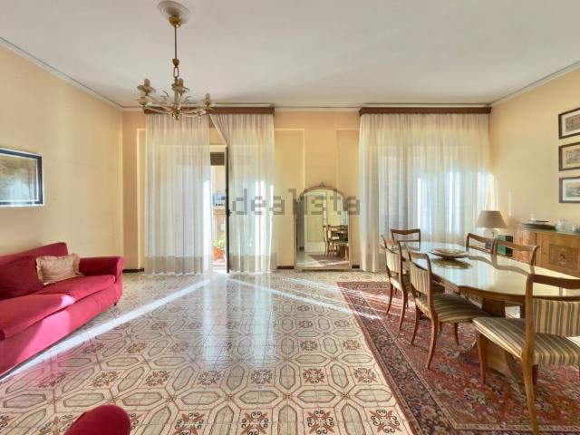 Appartamento in vendita di 157 m² in Via del Bersagliere