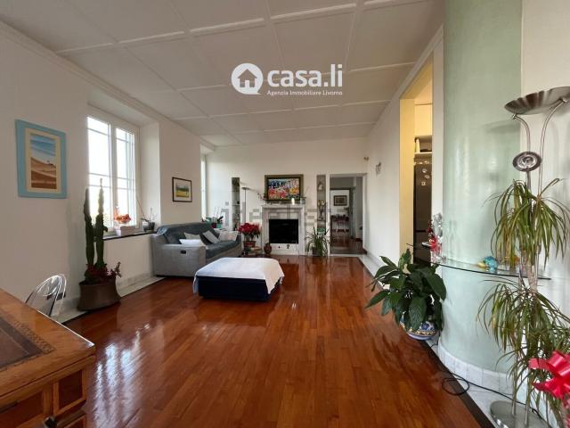 Appartamento in vendita di 157 m² in Via di Montenero, 164