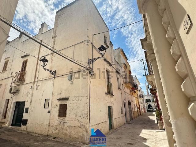 Appartamento in vendita di 157 m² in Via Dr. Gaetano Cataldi