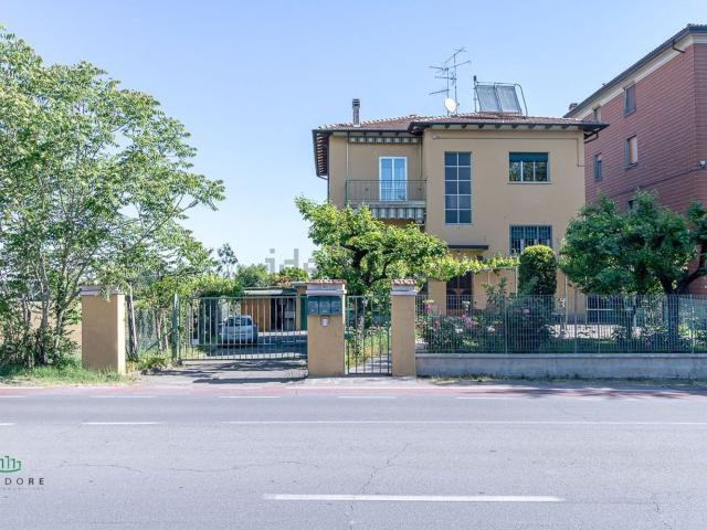 Appartamento in vendita di 157 m² in Via Emilia, 301