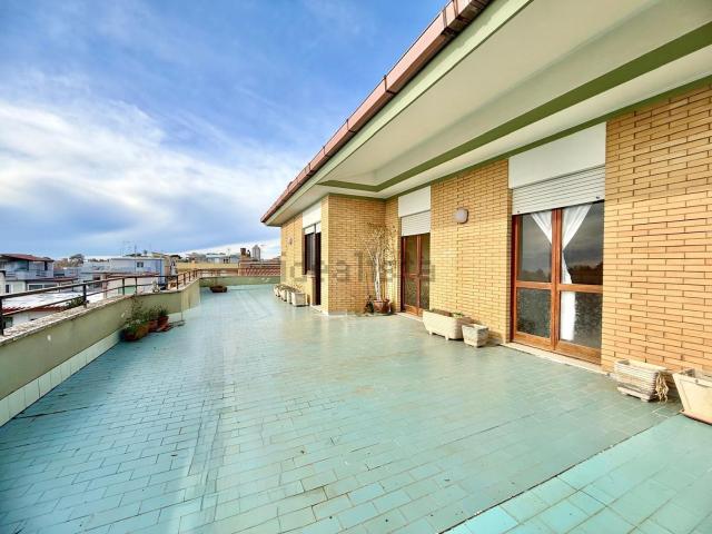 Appartamento in vendita di 157 m² in Via Flumendosa, 4