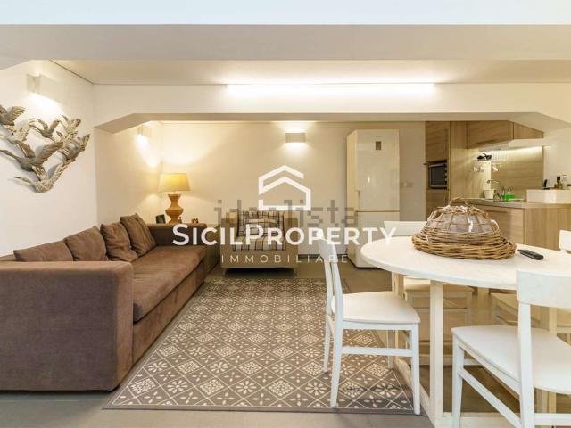 Appartamento in vendita di 157 m² in Via Lago di Nicito, 18