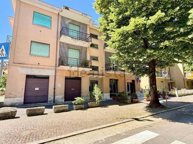 Appartamento in vendita di 157 m² in Via Liberato di Benedetto, 18