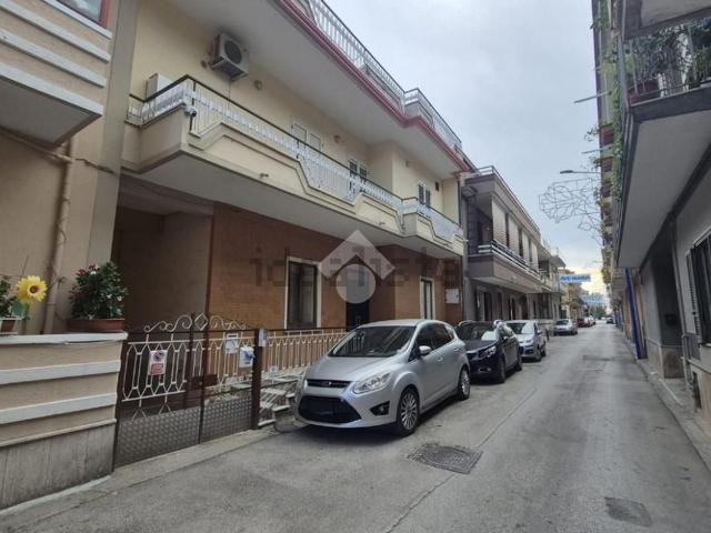 Appartamento in vendita di 157 m² in Via Luigi Sturzo, 13