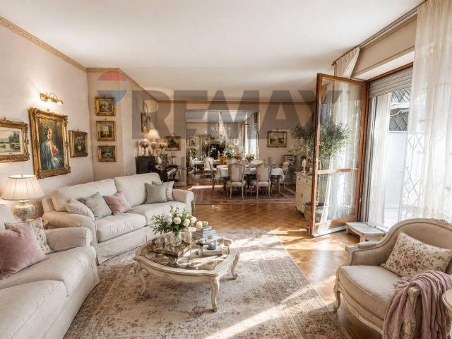 Appartamento in vendita di 157 m² in Via Mac Mahon, 110