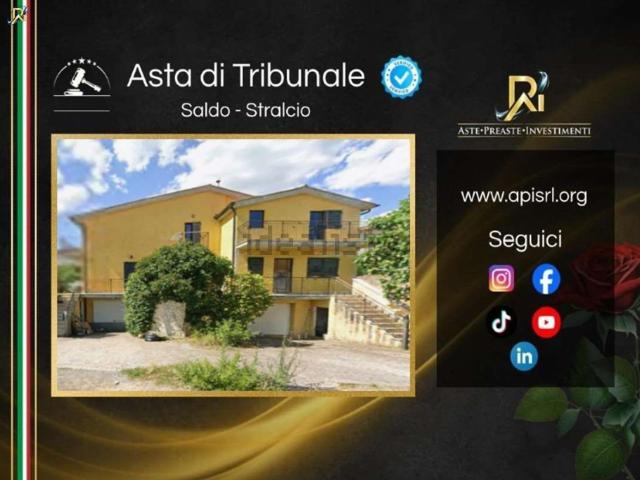 Appartamento in vendita di 157 m² in Via Madonna delle Grazie