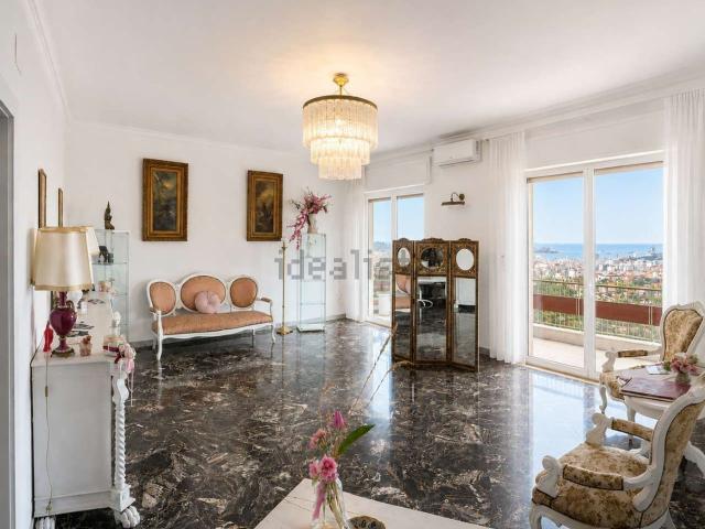 Appartamento in vendita di 157 m² in Via Michelangelo da Caravaggio