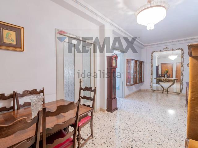 Appartamento in vendita di 157 m² in Via Sampolo, 484
