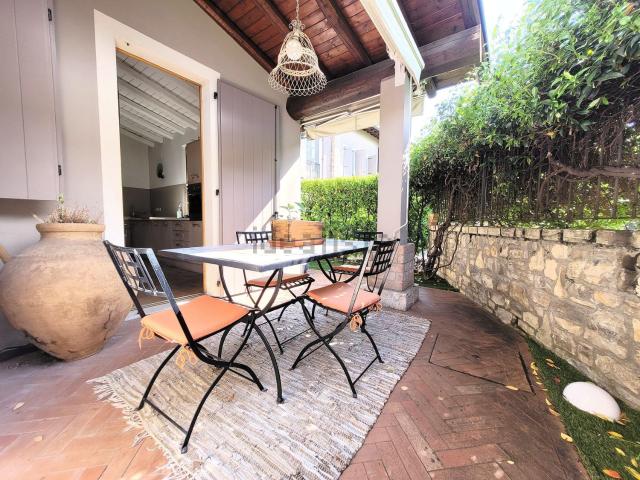 Appartamento in vendita di 157 m² in Via Stretta