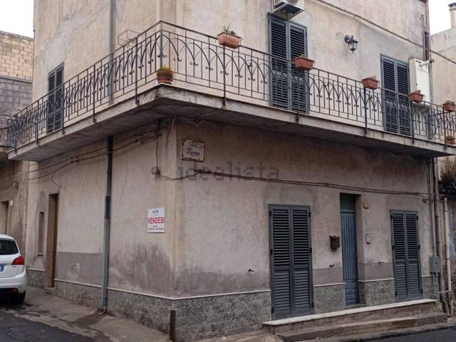 Appartamento in vendita di 157 m² in Via Roma, 23