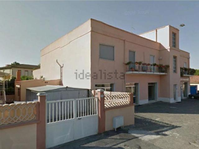 Appartamento in vendita di 157 m² in Via Trexenta