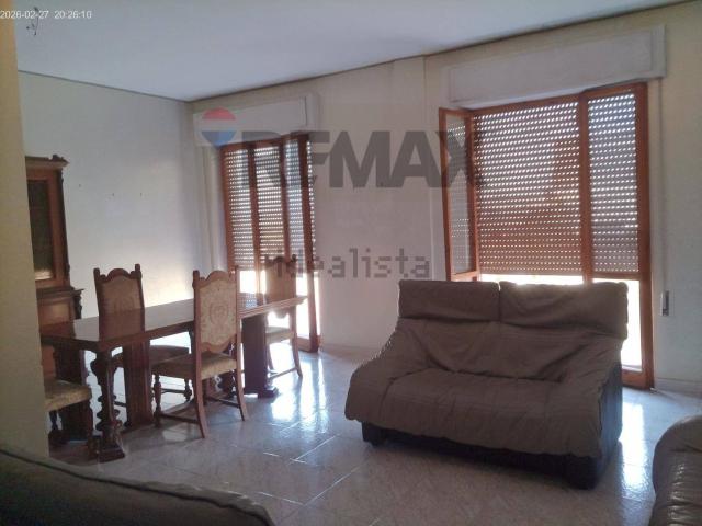 Appartamento in vendita di 157 m² in Via Verga, 110