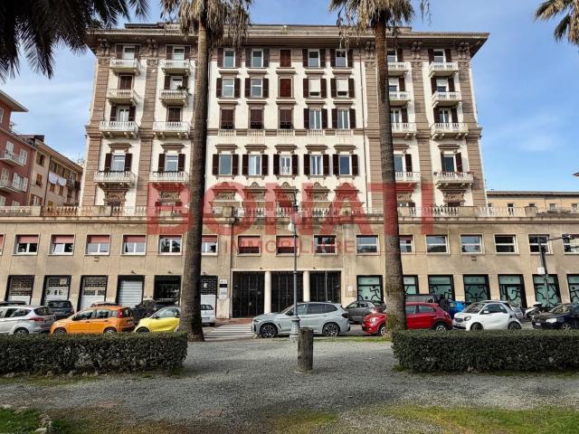 Appartamento in vendita di 157 m² in Viale Mazzini, 47