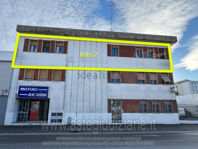 Appartamento in vendita di 157 m² in Strada Torino, 5