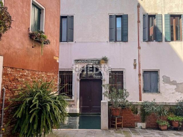 Appartamento in vendita di 158 m²