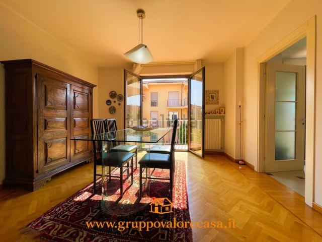Appartamento in vendita di 158 m² in Via Cassarogna