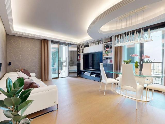 Appartamento in vendita di 158 m² in Via Gottlieb Wilhelm Daimler, 8