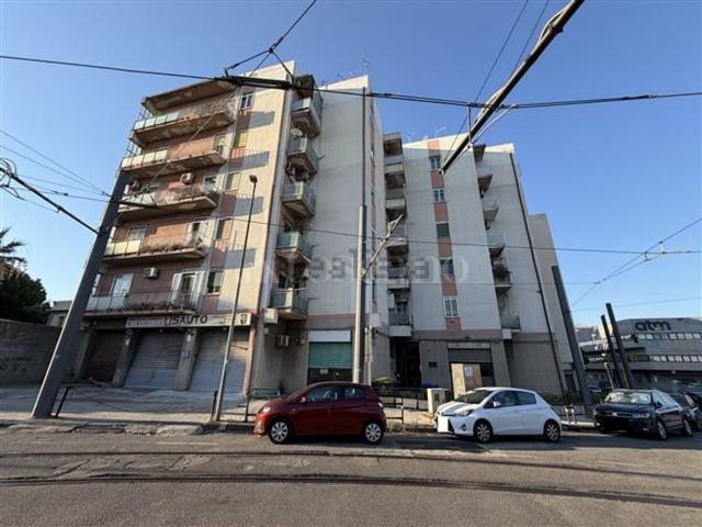 Appartamento in vendita di 158 m² in Via Giuseppe La Farina