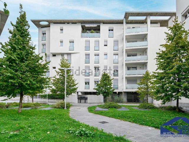 Appartamento in vendita di 158 m² in Via Giovanni Battista Rampinelli