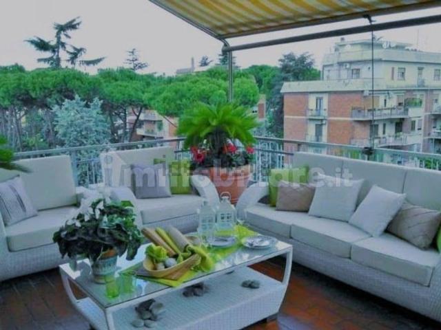 Appartamento in vendita di 158 m² in Via Giovanni Battista Rampinelli