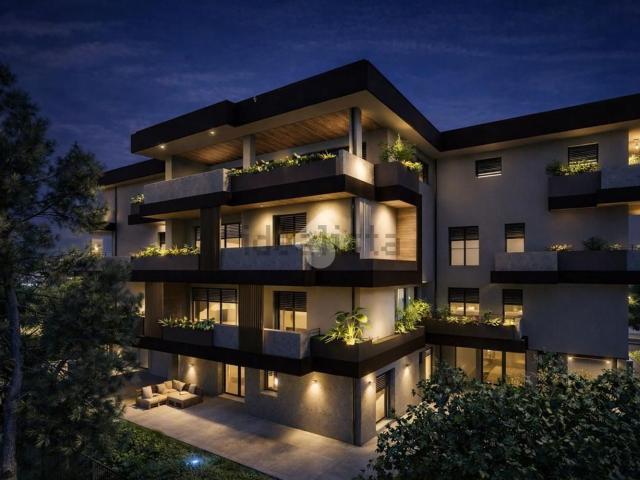 Appartamento in vendita di 158 m² in Via della Repubblica