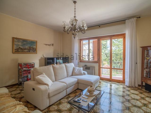 Appartamento in vendita di 158 m² in Via delle Ghiande, 92