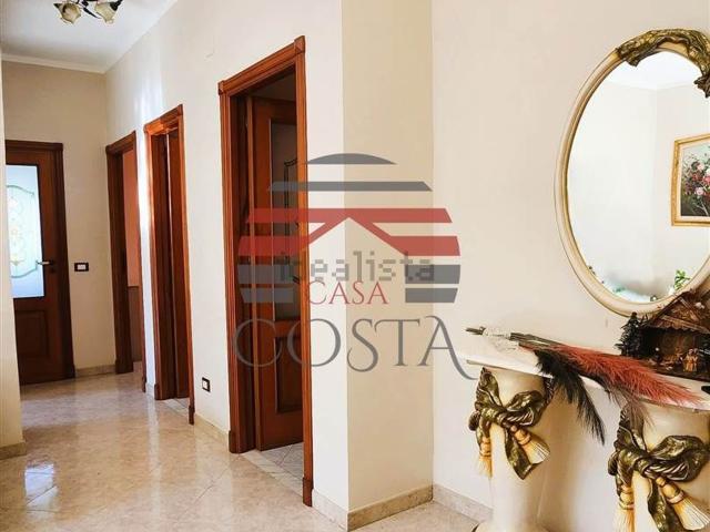 Appartamento in vendita di 158 m² in Via Erice, 41