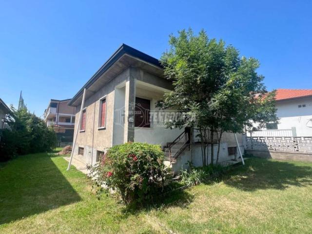 Appartamento in vendita di 158 m² in Via Fagnana