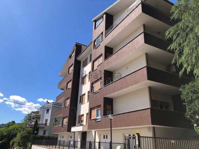 Appartamento in vendita di 158 m² in Via Filippo Turati, 12