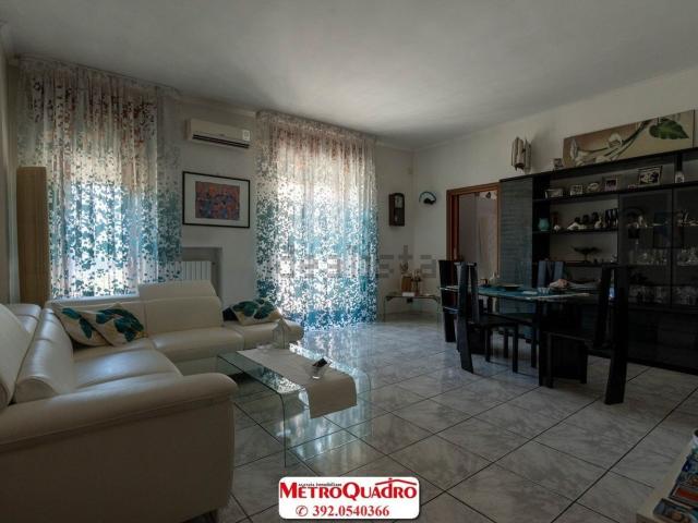 Appartamento in vendita di 158 m² in Via Fratelli Biondi, 31