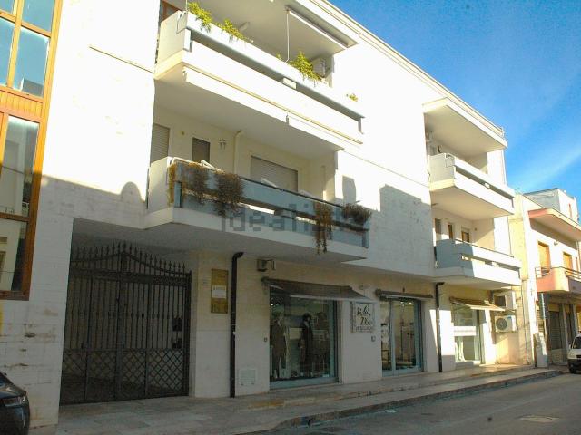 Appartamento in vendita di 158 m² in Via Maruggio, 19
