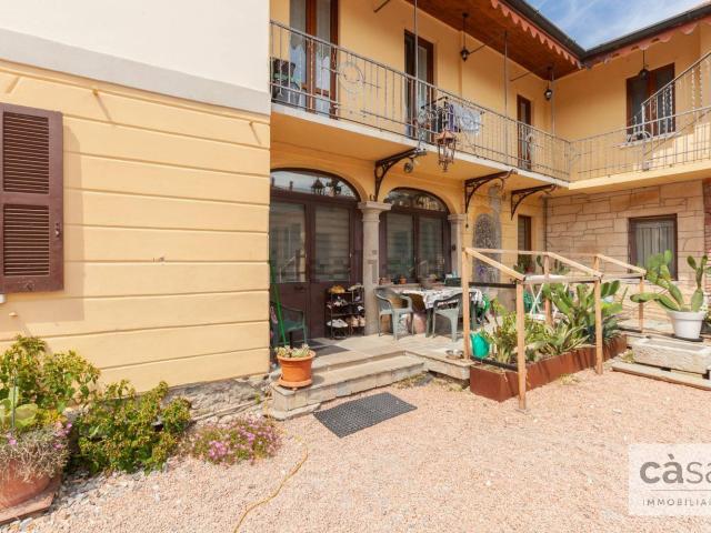 Appartamento in vendita di 158 m² in Via Papa Innocenzo XI, 1