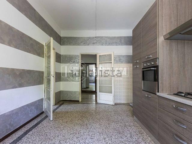 Appartamento in vendita di 158 m² in Via per Molteno, 15
