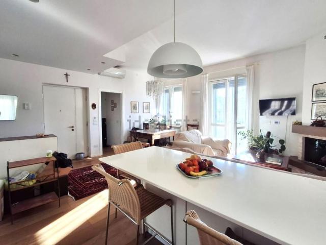 Appartamento in vendita di 158 m² in Via Roma, 1