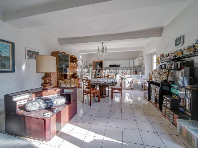 Appartamento in vendita di 158 m² in Piazza XX Settembre, 2