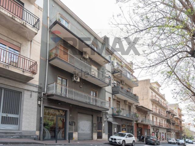 Appartamento in vendita di 159 m² in Via Catania, 250