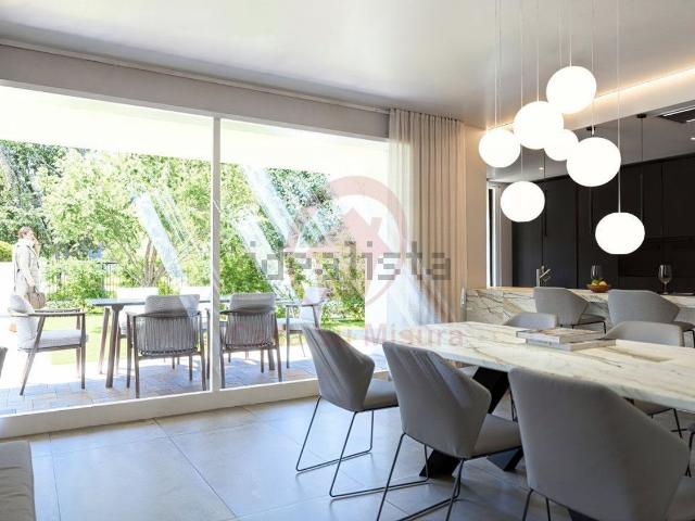 Appartamento in vendita di 159 m² in Via Chiesa